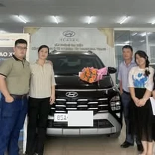 Bàn giao xe Hyundai cho khách hàng tại Ninh Thuận