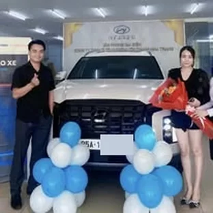 Bàn giao xe Hyundai cho khách hàng tại Ninh Thuận